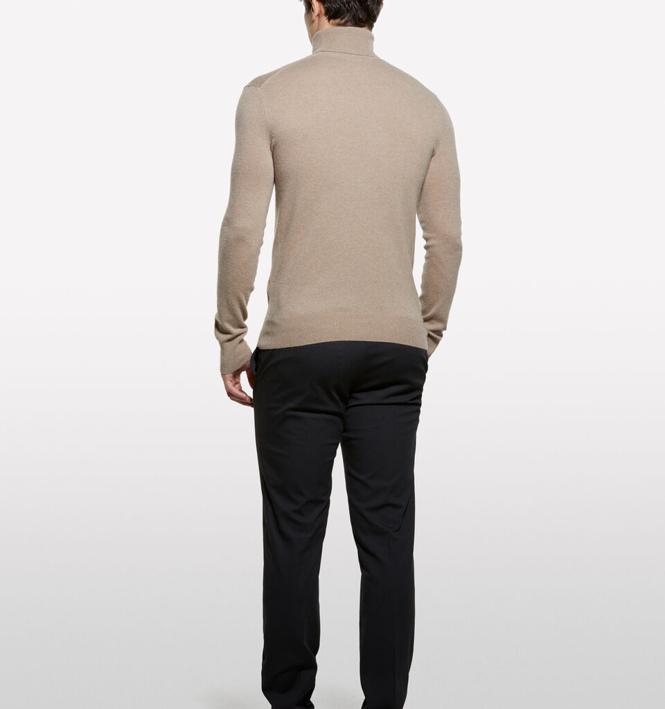 Pull beige foncé coupe classique à col montant - pulls col montant pour homme - Beige | Sisley image number 2